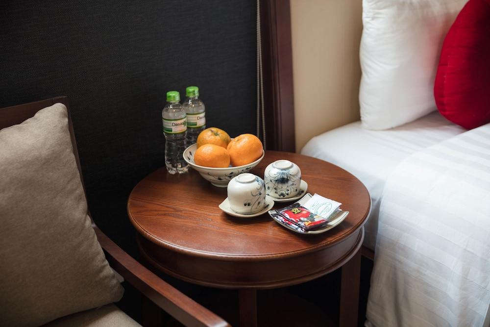 Holiday Emerald Hotel Ханой Экстерьер фото
