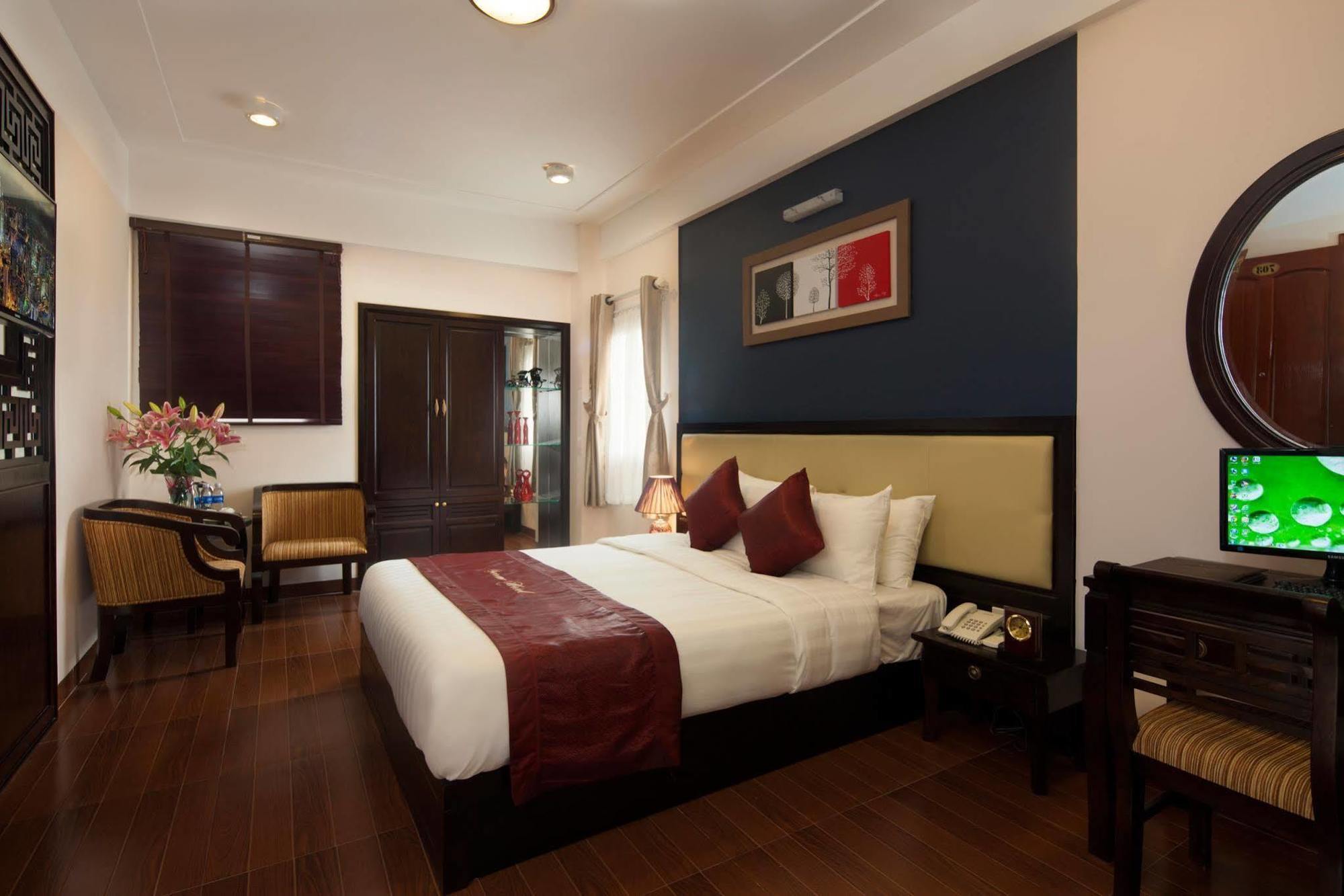 Holiday Emerald Hotel Ханой Экстерьер фото