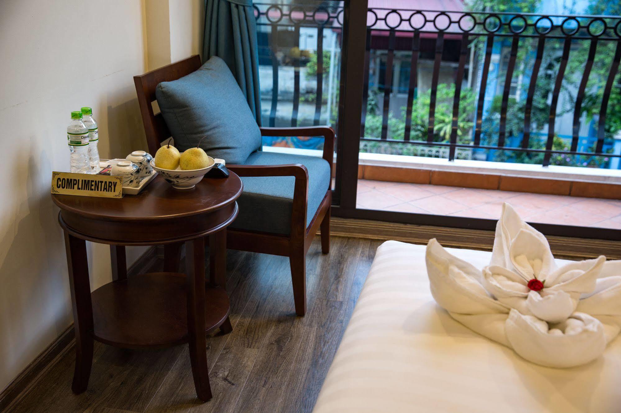 Holiday Emerald Hotel Ханой Экстерьер фото